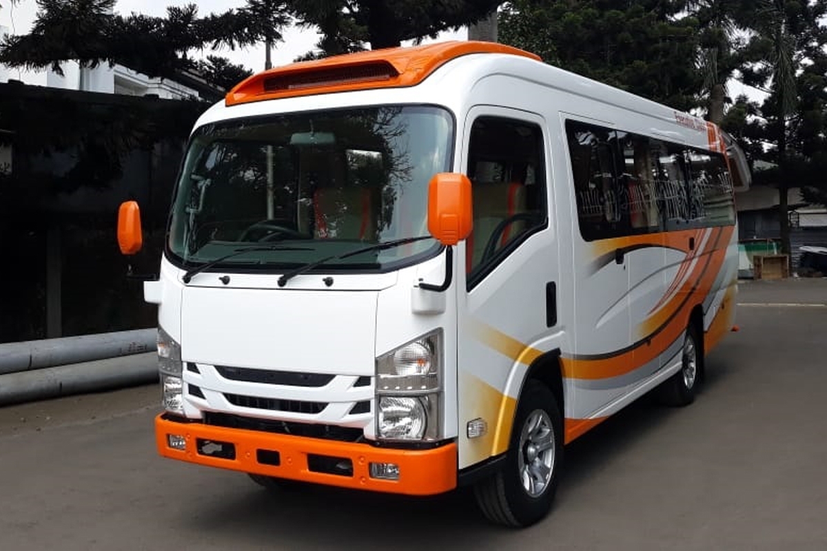 Sewa Mobil Elf Putih Orange - Rental Mobil Elf
